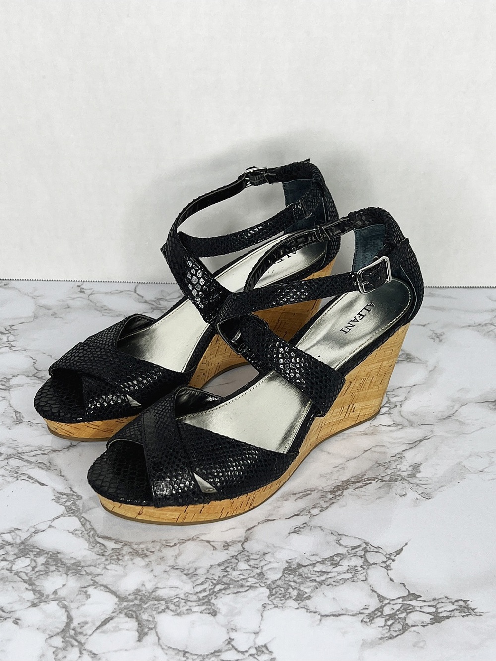 Alfani Black Textured Cross-Strap Wedge Sandals with Cork Platform Size 7.5